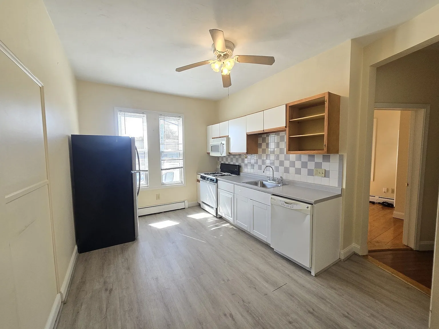 13 Bismarck St — Photo 2