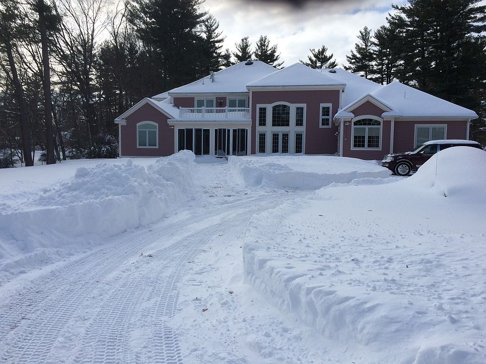 1st image of 170 Essex St