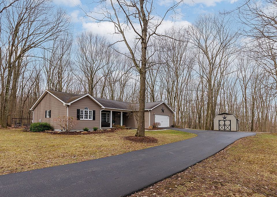 165 Oak Hill Drive, Friedens