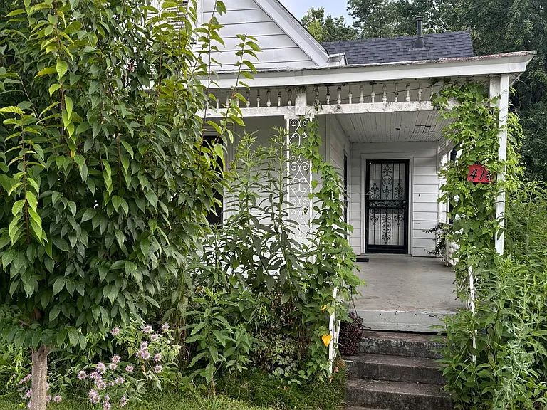 414 Breckenridge St — Photo 4
