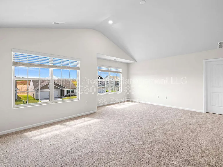 1157 Nia Rd — Photo 11