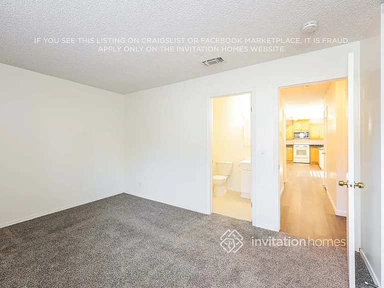 106 Brockton Ct — Photo 9