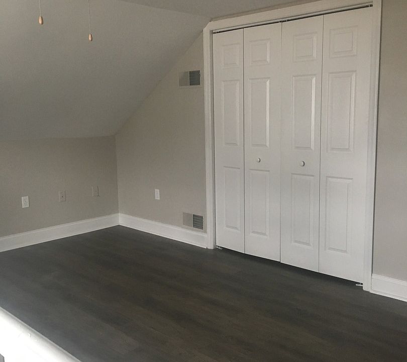 2nd image of 124 Kearsarge St #1