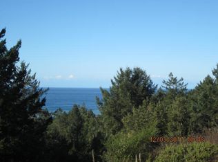 504 Seafoam Rd, Whitethorn, CA 95589