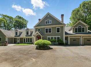 91 Dogwood Ln, Stamford, CT 06903