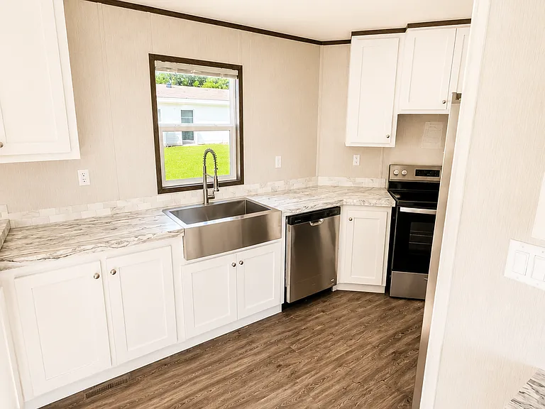 23101 Green Oaks St #18 — Photo 6