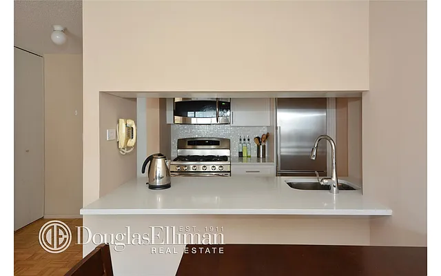 Rented by Douglas Elliman | media 9