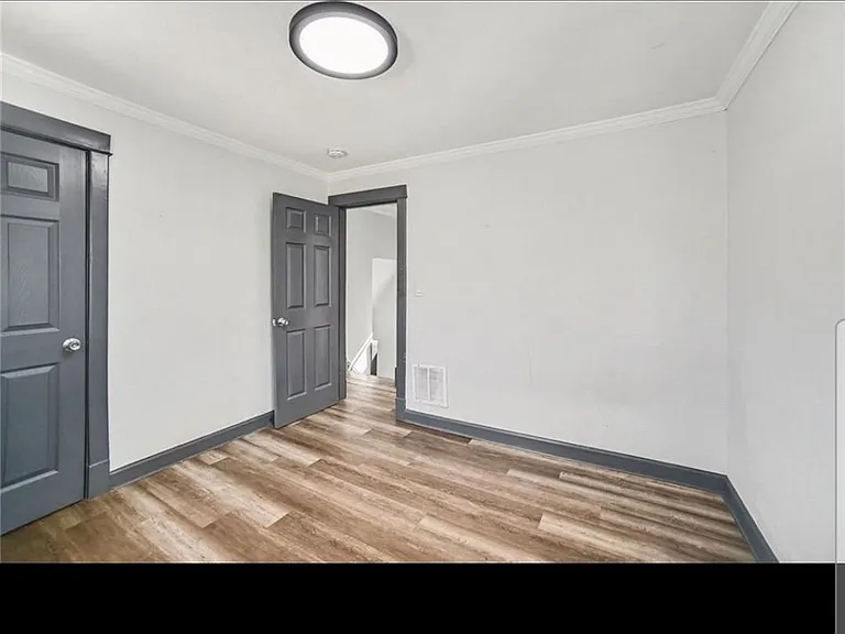 5243 Lyon Ave — Photo 18