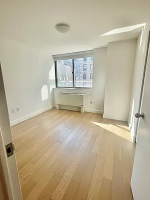 Rented by Cushman & Wakefield (Management) | media 11