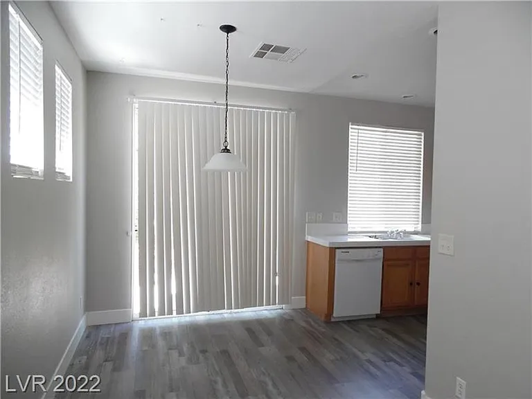 10604 Primrose Arbor Ave — Photo 5