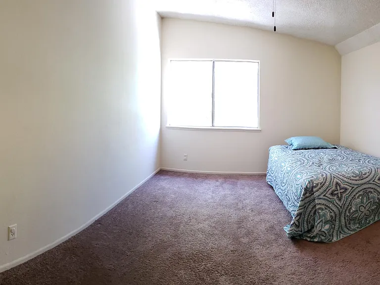 22719 Garzota Dr — Photo 12
