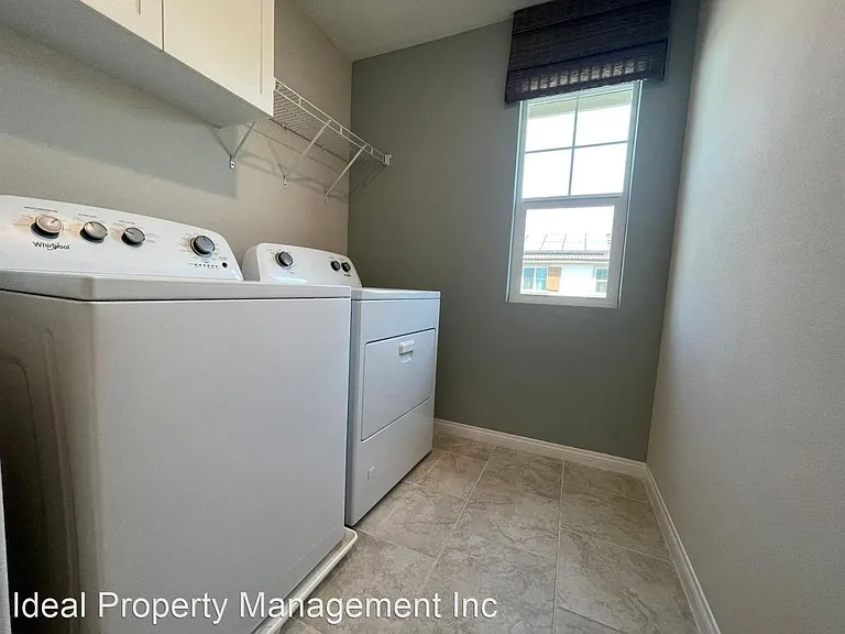 16025 Symphony Ln — Photo 5