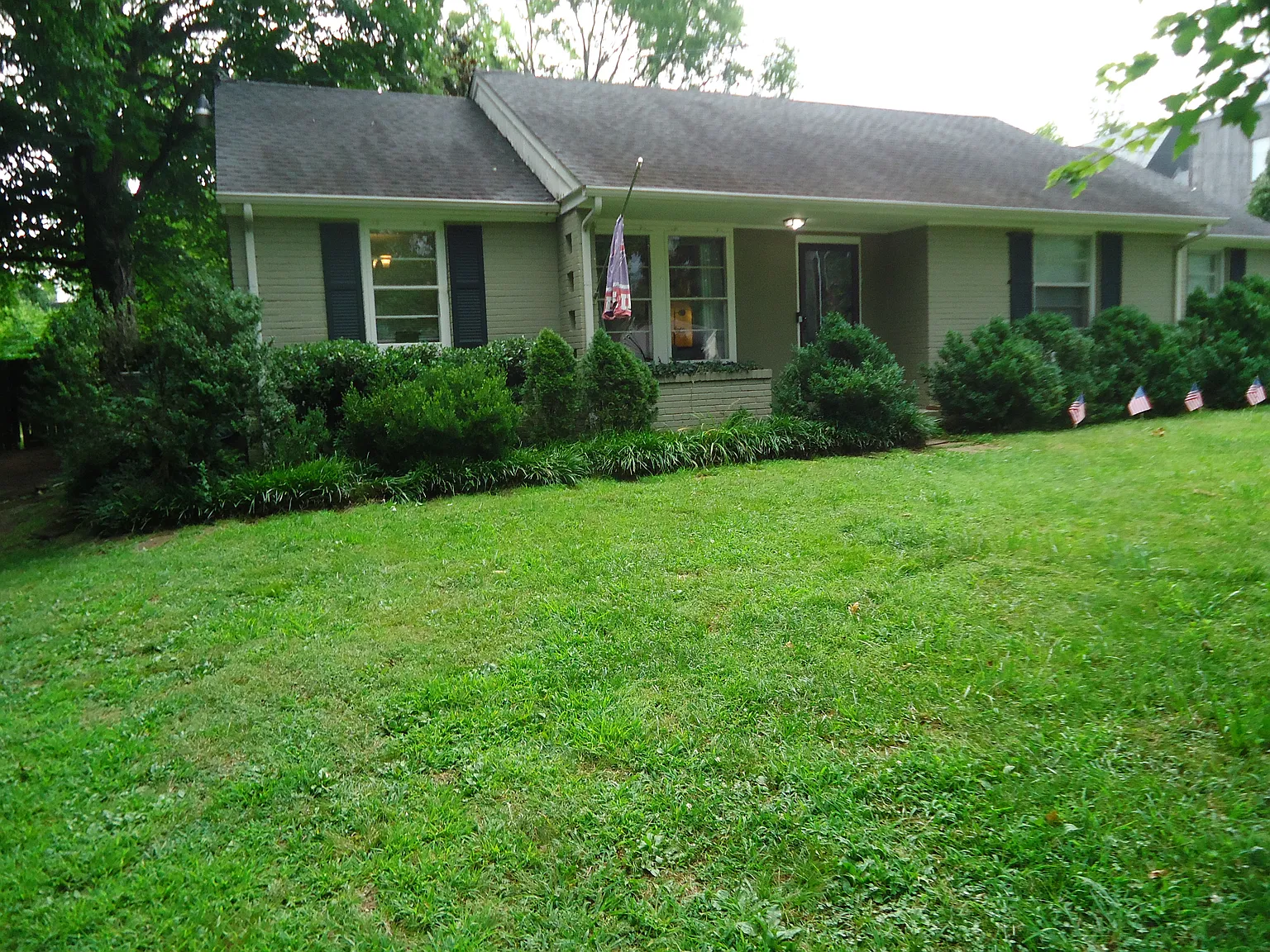 3 bed, 1410 sqft, $2,850 — Photo 2