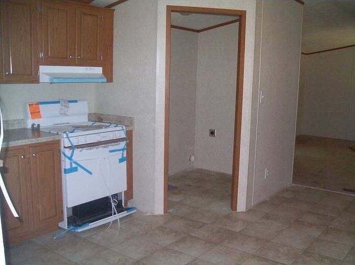 kitchen/laundry