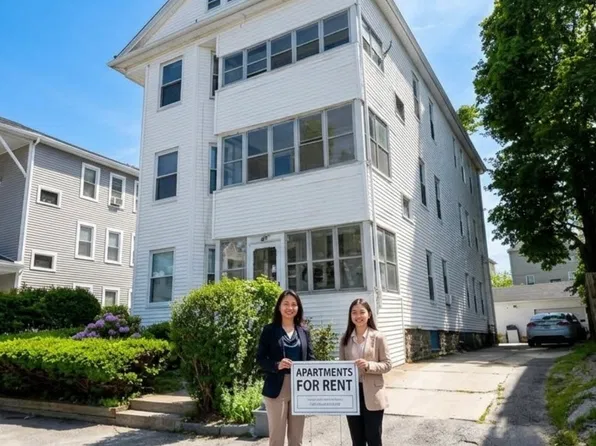 14 Derby St, Worcester, MA