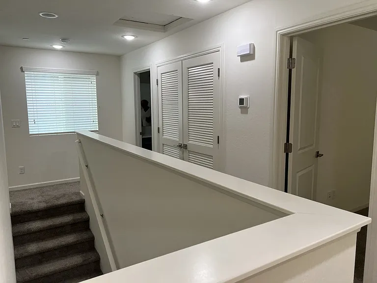 2021 N Walling Ln — Photo 8