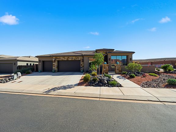4th image of 517 W Palo Verde Way