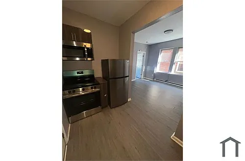 31 Whittier St Photo 1