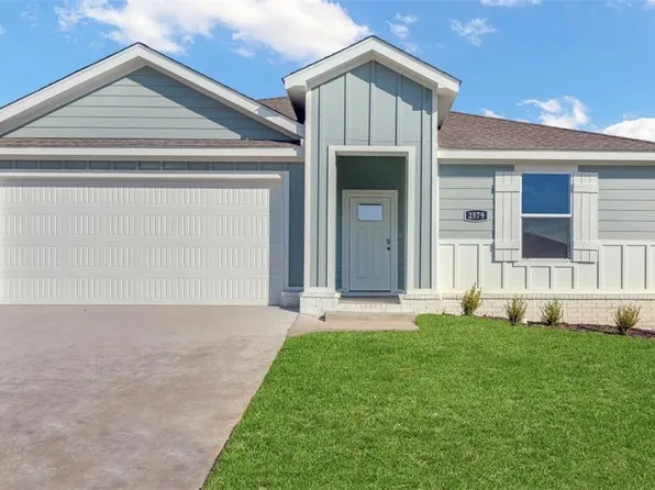 2579 N Snowball Dr, Fayetteville, AR 72704