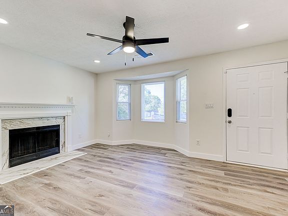 5th image of 2306 Ramblewood Cir