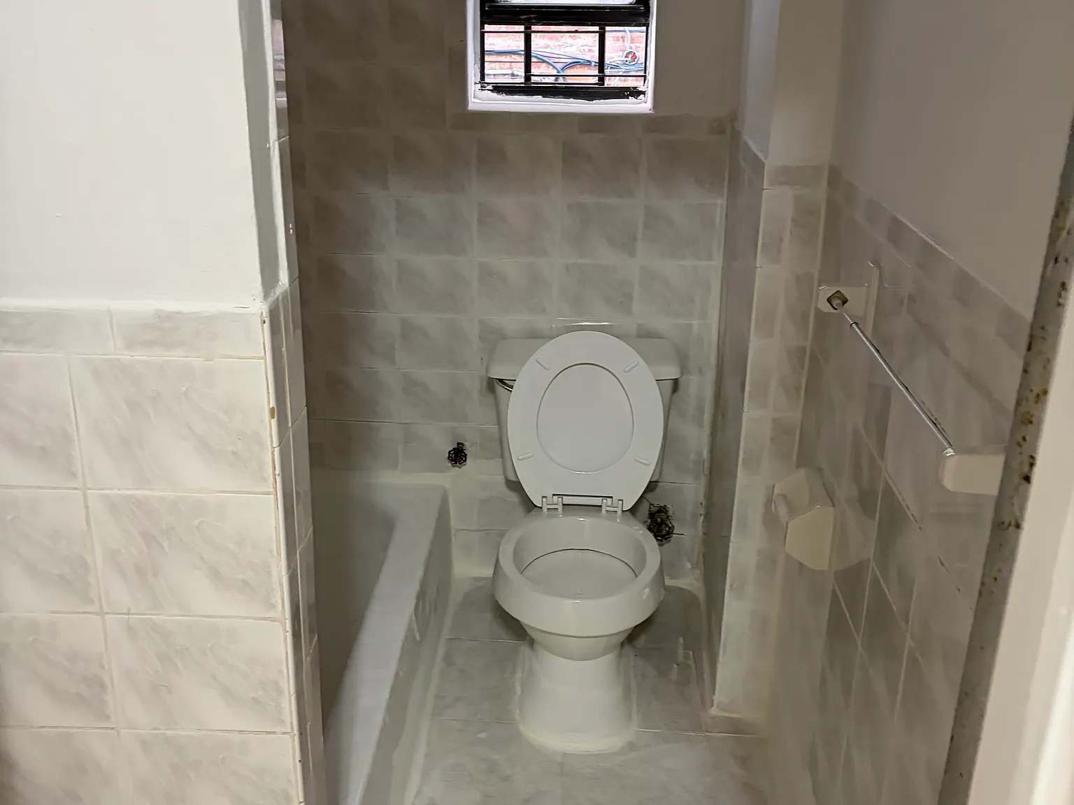 1 bed, 900 sqft, $2,310 — Photo 1