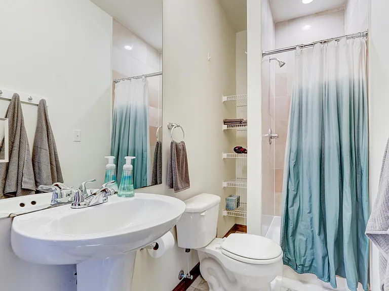 1007 Eleanor St #2 — Photo 12