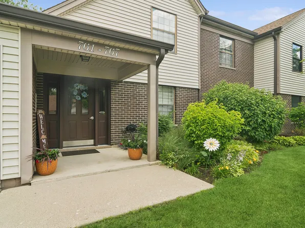 763 White Pine Rd #5A2, Buffalo Grove, IL 60089