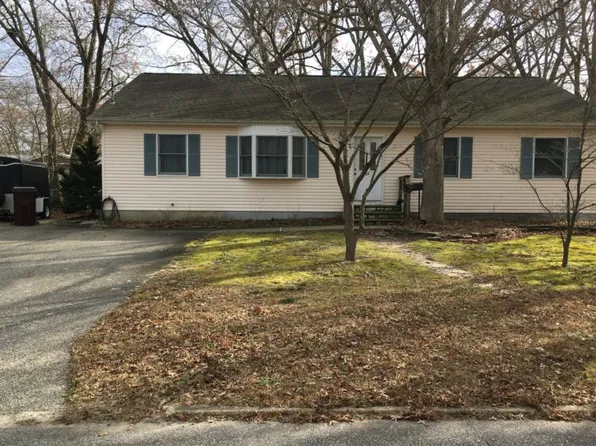 35 Bittern Ln, Bayville, NJ 08721