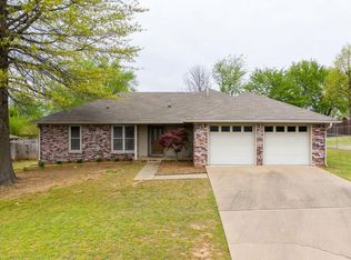 807 Boardwalk St, Van Buren, AR 72956