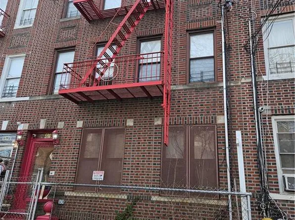 596 Wyona St, Brooklyn, NY 11207