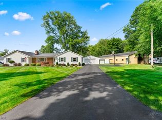 7421 Hubbard Bedford Rd, Hubbard, OH 44425