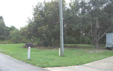 5th image of 250 Baltimore Way