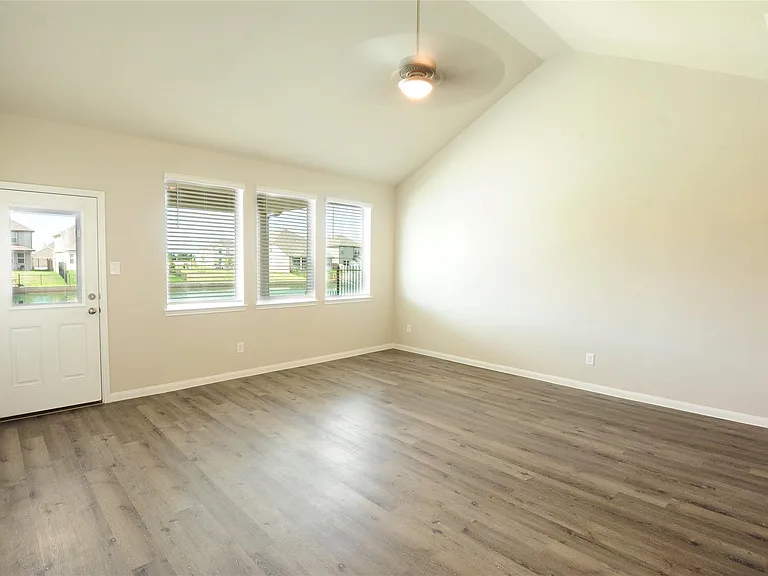 24735 Allori Ct — Photo 17