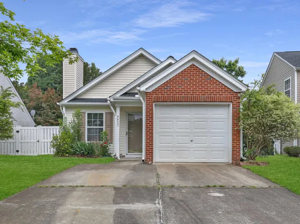 9820 Treymore Dr, Raleigh, NC 27617