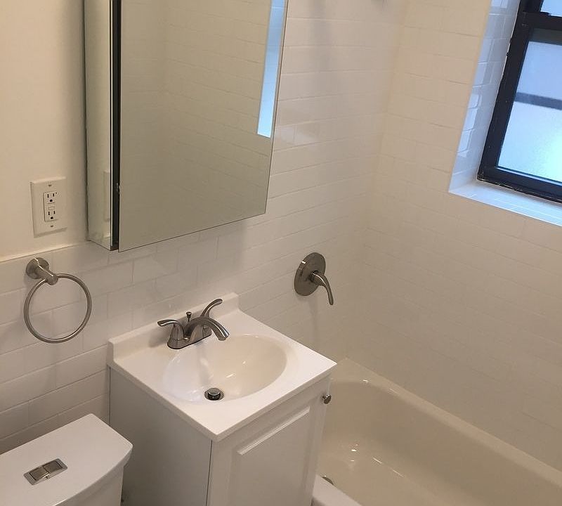 1st image of 301 Cumberland St APT E3