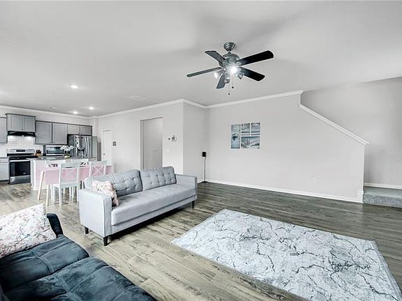 5th image of 4770 Burningbush Way