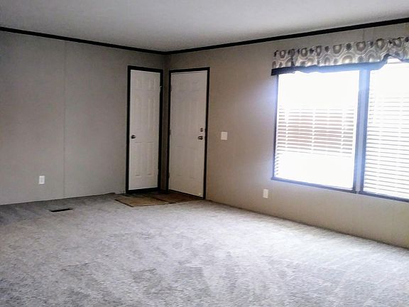 3rd image of 254 Parker Lake Dr