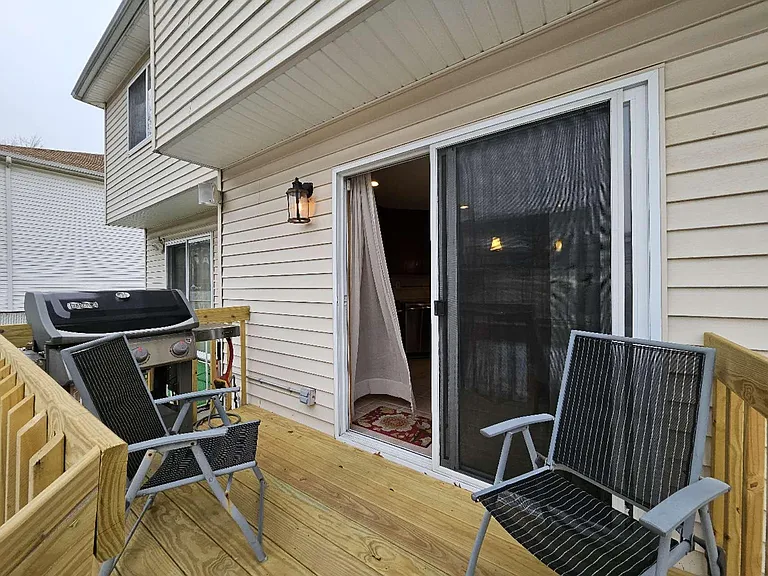 783 Rossville Ave #2 — Photo 12