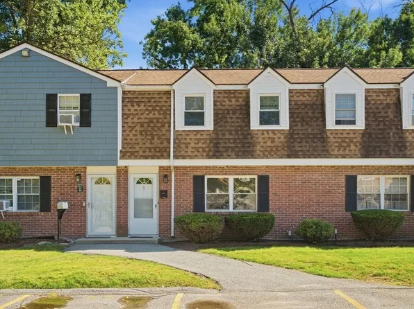 17 Orchard Ave #L, Haverhill, MA 01830