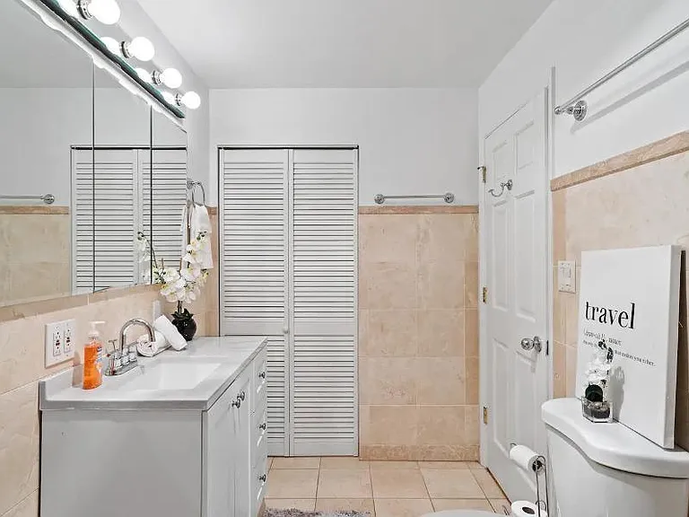 1450 W Webster Ave #2 — Photo 17