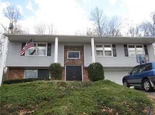 191 Juniper Ridge Dr, Waterbury, CT 06708