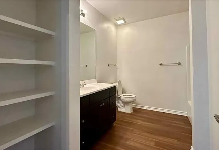 120 Smelker Ave — Photo 5