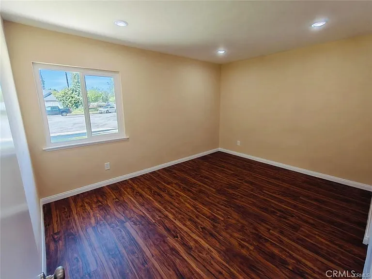 7630 Minstrel Ave — Photo 25