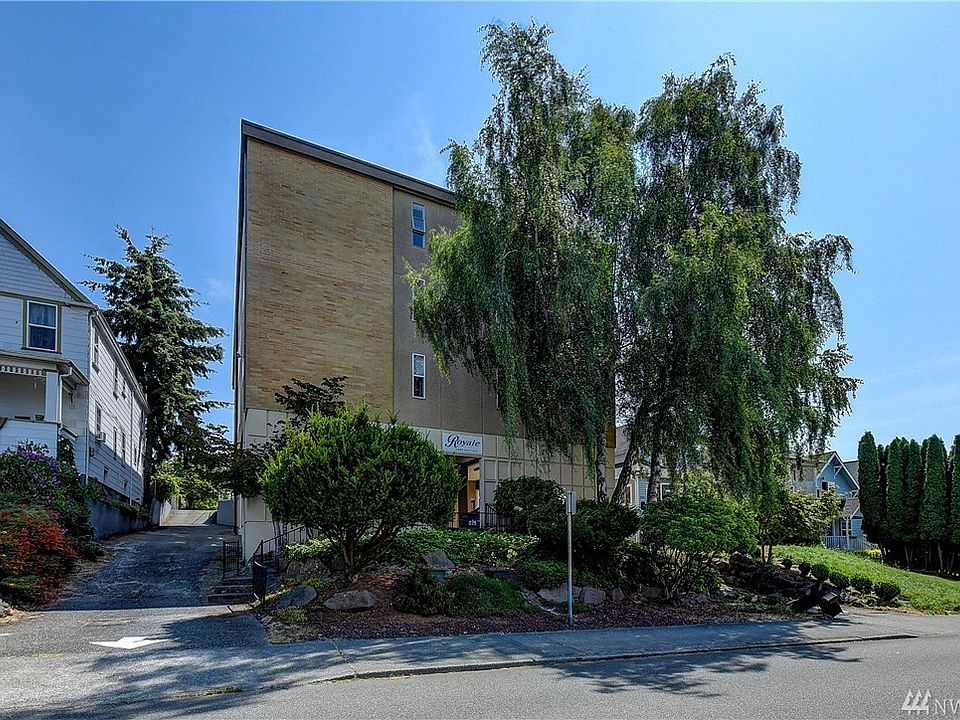 1st image of 3209 Hoyt Ave