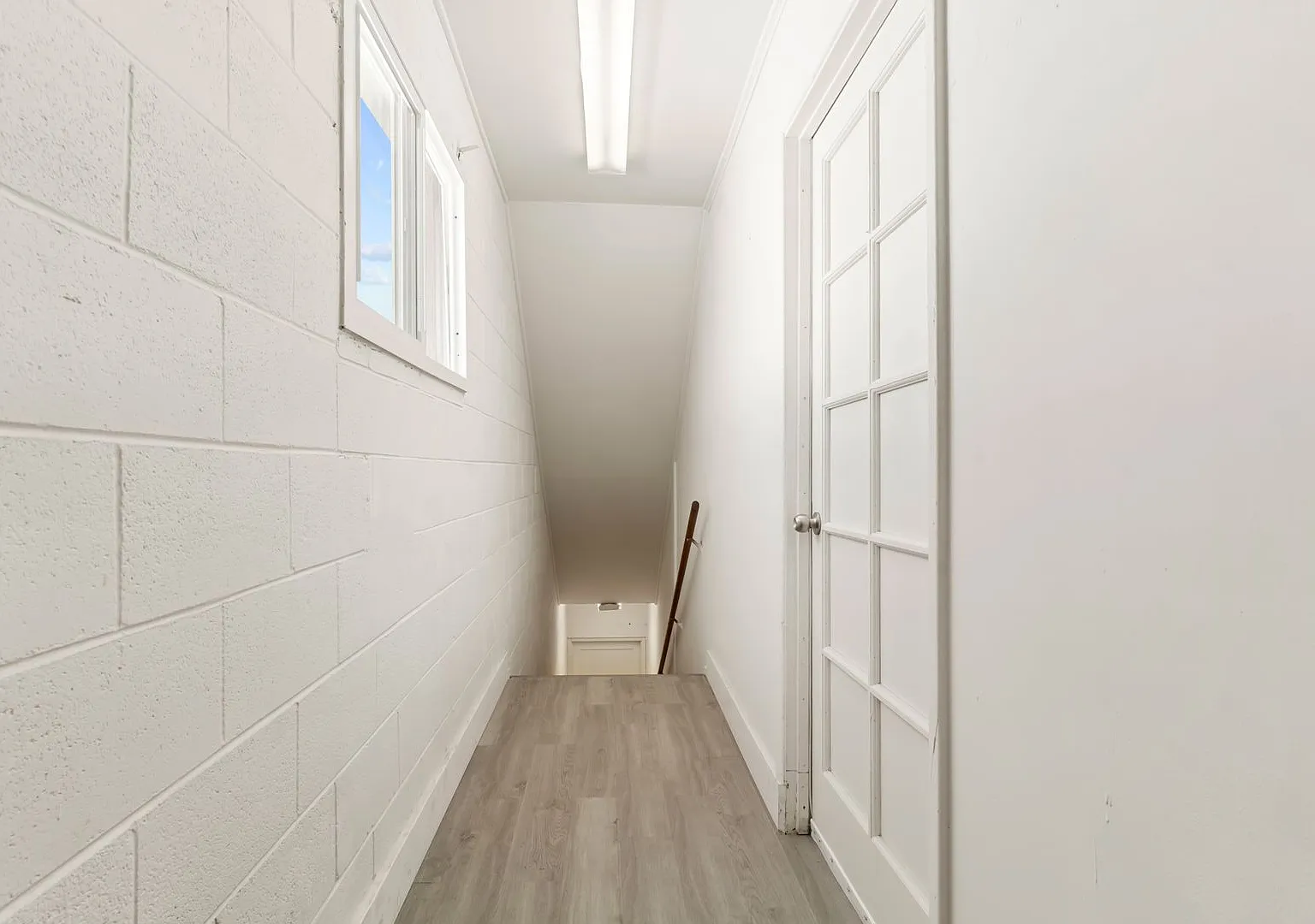 426 Basin St NW 1 Unit + 1 Com — Photo 2