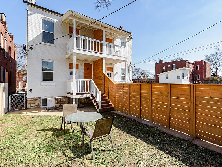 3151 Michigan Ave — Photo 13