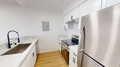 Floor plan 305