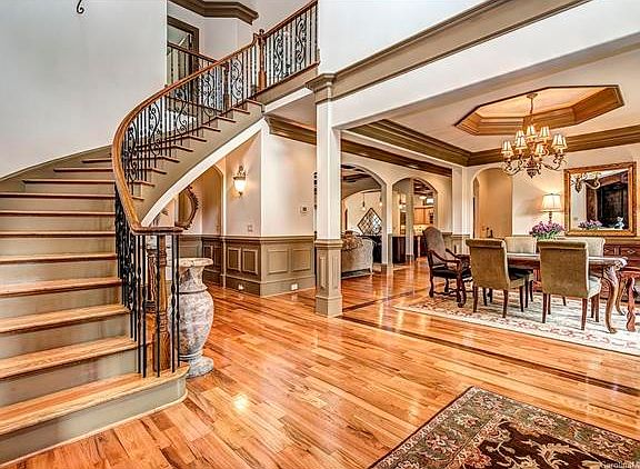 5th image of 16535 Bastille Dr