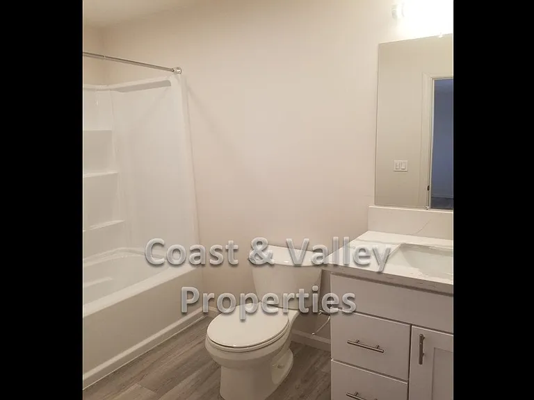 1708 Pescadero Dr — Photo 9