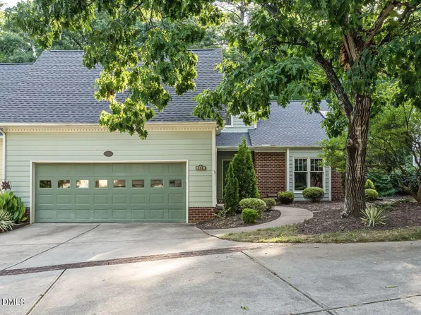 113 Prestwick Pl, Cary, NC 27511